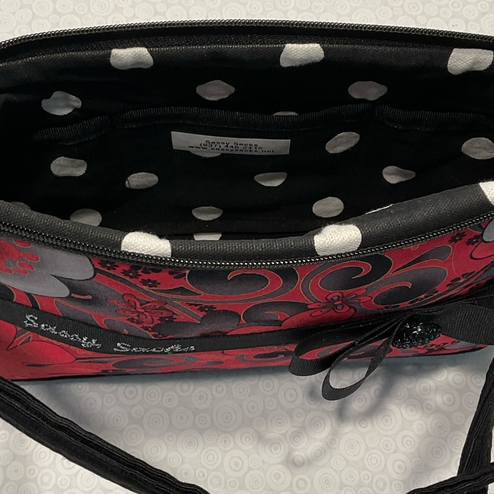 Red and Black Floral Women's Bag - Picture 9 of 12